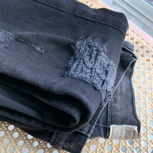Current/Elliot Black Distressed Jeans